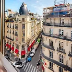 Chic Parisian Steps From Champs Elysees Paris